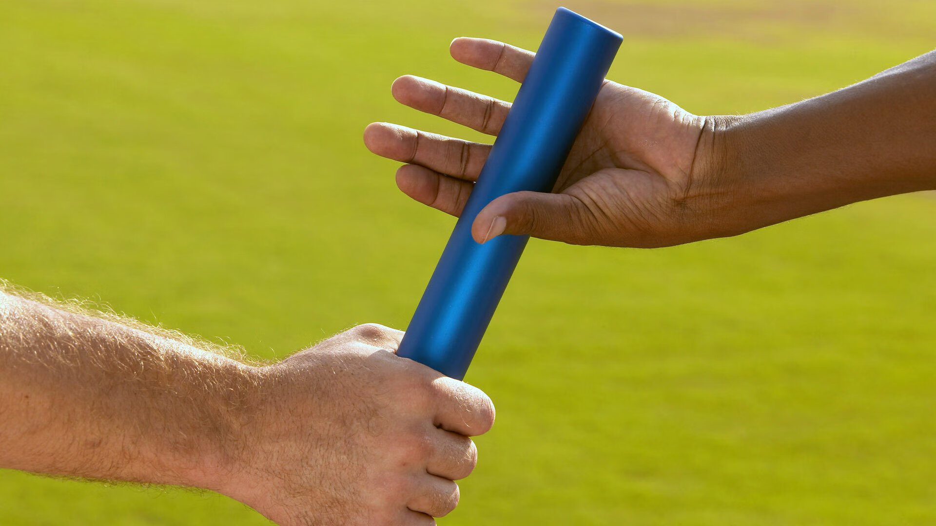 爱游戏-职业联赛推动替补席管理制度提升比赛规范性，比赛替补队员可以在任何时候入场